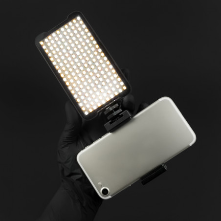 LED lamp set with polarizing filter