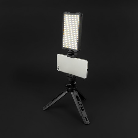 LED lamp set with polarizing filter